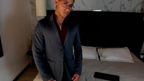 Andy Joy  online show from September 26, 11:51 am