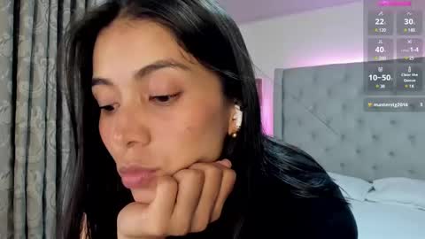 Andrea online show from February 5, 8:57 pm