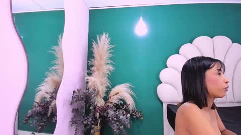 ANEE SAVAL online show from February 1, 2:56 pm