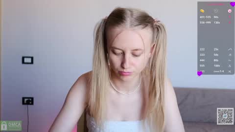 angeellina online show from May 11, 4:04 pm