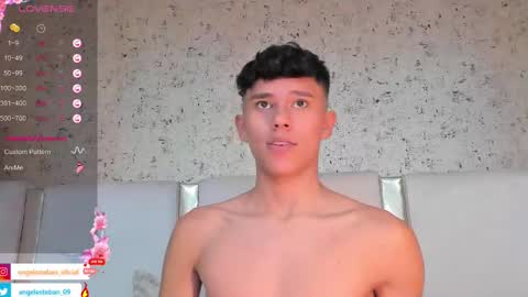 ngel Esteban  online show from March 4, 7:19 am