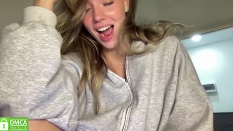 Greetings  Jess online show from February 9, 4:50 pm