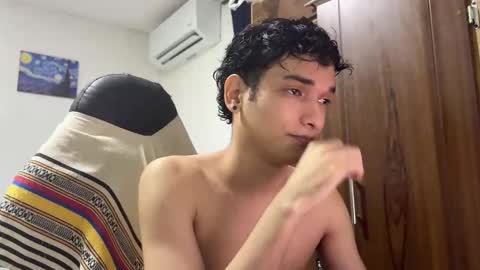 Angel online show from November 14, 11:28 pm