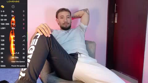 angel_kyrozz online show from June 5, 7:52 pm