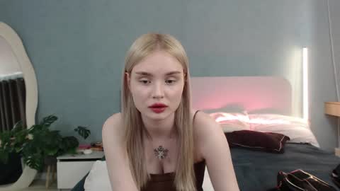 Angela online show from June 2, 6:15 am