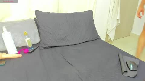 Snapshot of angel_steven_ chatting on February 13, 11:26 pm Santiago online show from February 13, 11:26 pm