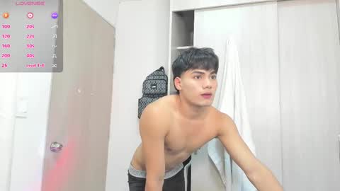 Snapshot of angel_steven_ chatting on January 19, 8:09 pm Santiago online show from January 19, 8:09 pm