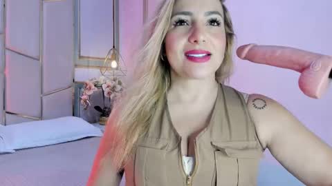 Angel  online show from January 6, 7:18 pm