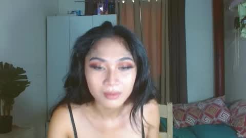 Snapshot of angela_mccollins chatting on February 7, 2:40 am angela online show from February 7, 2:40 am