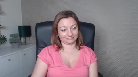 Angela online show from November 26, 7:16 am