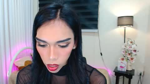 SENORITA online show from September 15, 2:51 pm