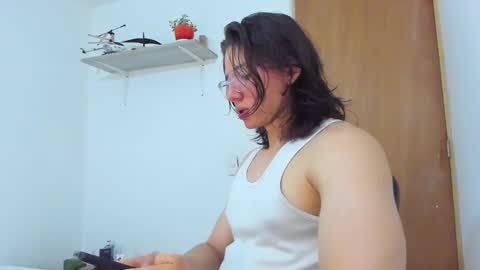 Snapshot of angelbennet_ chatting on February 16, 2:53 am Angel Bennet online show from February 16, 2:53 am
