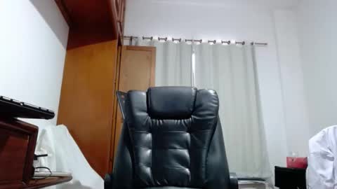 angelbuttslut online show from October 3, 7:22 pm