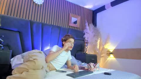 Angel Doll online show from February 9, 1:42 am