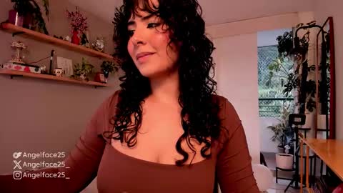 . online show from October 6, 10:49 pm