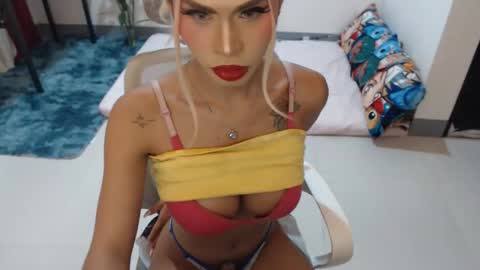 DIVINE ANGEL online show from February 14, 2:58 am