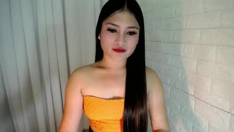 Snapshot of angelic_girlxx chatting on February 8, 6:01 pm Angie online show from February 8, 6:01 pm