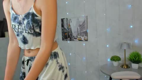 angelica_rayan online show from October 4, 2:09 am