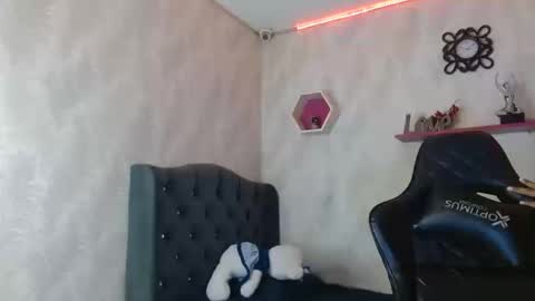 angelica_sexy1 online show from October 17, 9:52 pm