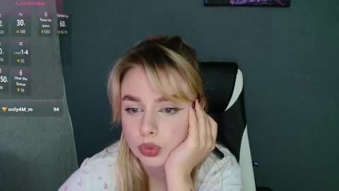 angelicablanch online show from October 10, 9:41 pm