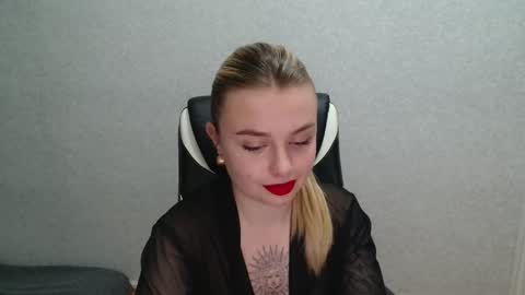 angelicablanch online show from September 25, 8:27 pm