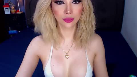 MS. AMALIA online show from February 12, 7:56 am