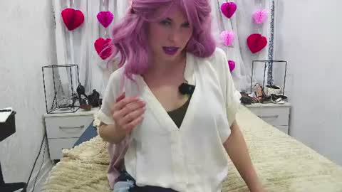 Angelika Rouge online show from July 1, 5:54 pm