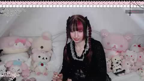 lillian online show from July 6, 1:57 am