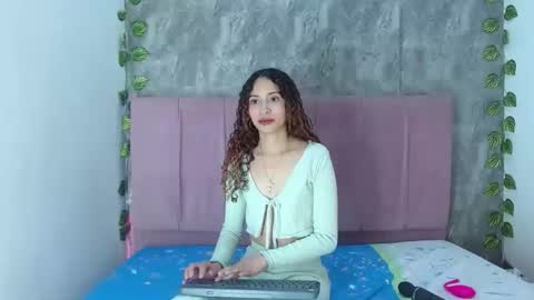 Angelina Brook online show from April 8, 7:11 am