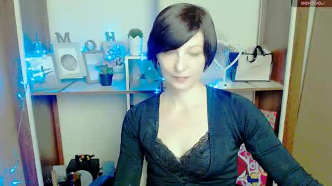 Snapshot of angelinalov_ chatting on January 23, 11:26 am Angelina online show from January 23, 11:26 am