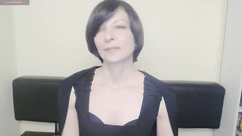 Snapshot of angelinalov_ chatting on February 11, 10:58 am Angelina online show from February 11, 10:58 am