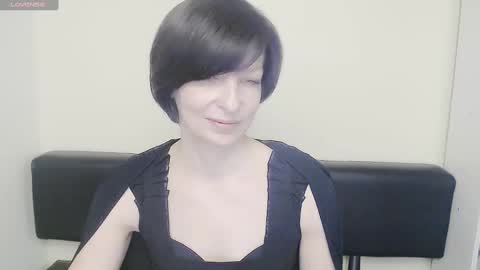 Snapshot of angelinalov_ chatting on February 13, 7:45 am Angelina online show from February 13, 7:45 am
