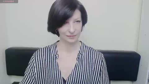 Snapshot of angelinalov_ chatting on February 24, 10:59 am Angelina online show from February 24, 10:59 am