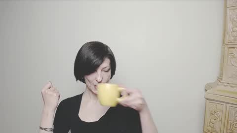 Snapshot of angelinalov_ chatting on February 26, 1:43 pm Angelina online show from February 26, 1:43 pm