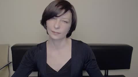 Snapshot of angelinalov_ chatting on February 22, 1:24 pm Angelina online show from February 22, 1:24 pm