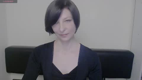 Snapshot of angelinalov_ chatting on February 20, 10:59 am Angelina online show from February 20, 10:59 am