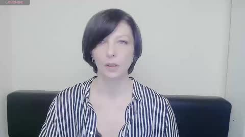 Snapshot of angelinalov_ chatting on February 24, 7:22 am Angelina online show from February 24, 7:22 am