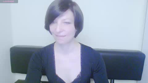 Snapshot of angelinalov_ chatting on February 7, 8:22 am Angelina online show from February 7, 8:22 am
