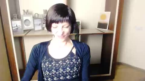 Snapshot of angelinalov_ chatting on September 16, 6:38 am Angelina online show from September 16, 6:38 am