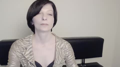 Snapshot of angelinalov_ chatting on February 15, 7:38 am Angelina online show from February 15, 7:38 am