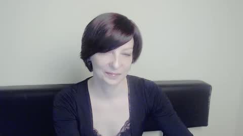 Snapshot of angelinalov_ chatting on January 30, 8:01 am Angelina online show from January 30, 8:01 am