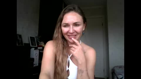 angelinalove28 online show from October 25, 7:40 am