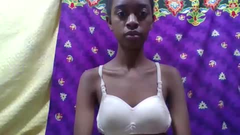 angeline221173 online show from March 22, 2:59 am