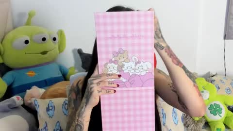 Angeline Smith  online show from October 8, 4:51 am