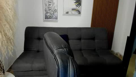 angeline_davies online show from October 2, 4:11 am