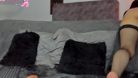 angelinepossy online show from December 24, 8:49 pm