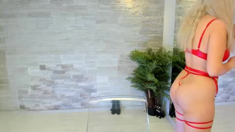 angelinsin online show from January 6, 8:02 pm