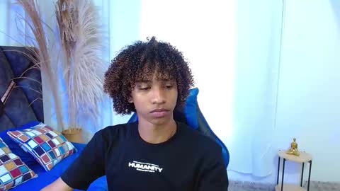 Angel online show from November 26, 8:49 pm