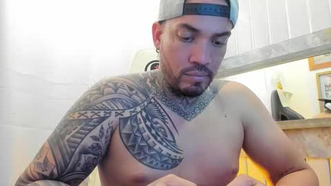 angellatino0 online show from January 17, 5:17 am