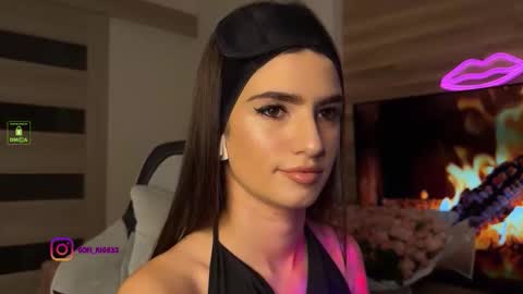 angelmi171 online show from October 11, 8:45 pm